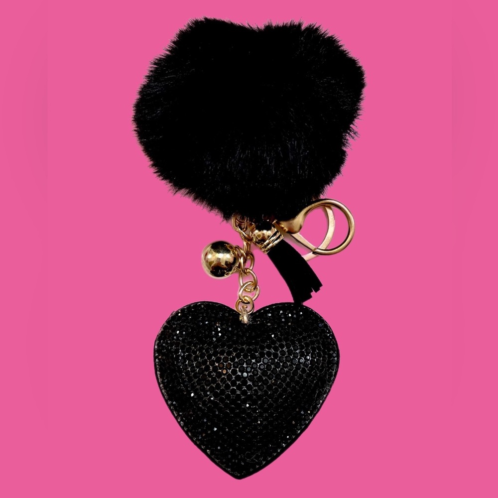New heart Pom Pom keychain